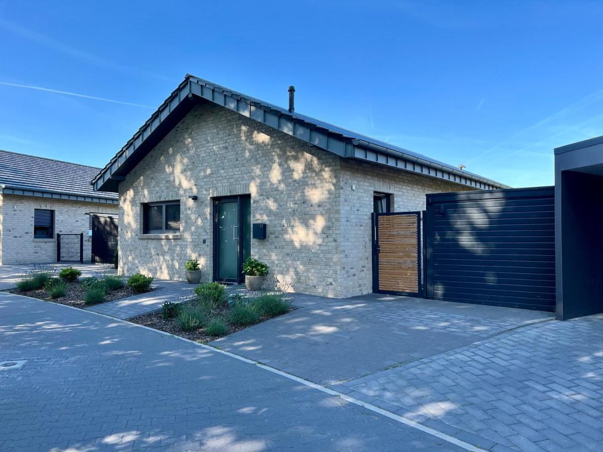 Schoenes Ferienhaus Mit Sauna Am Harkebruegger See In Der Naehe Von Oldenburg Barssel  Exterior foto